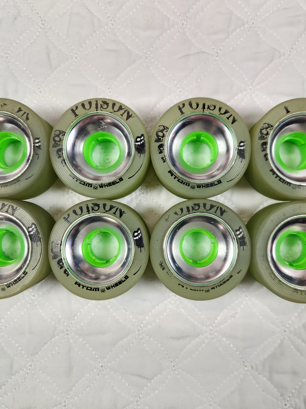 Poison Chrome Roller Skate Wheels Green Hybrid  Alloy Core Set of 8